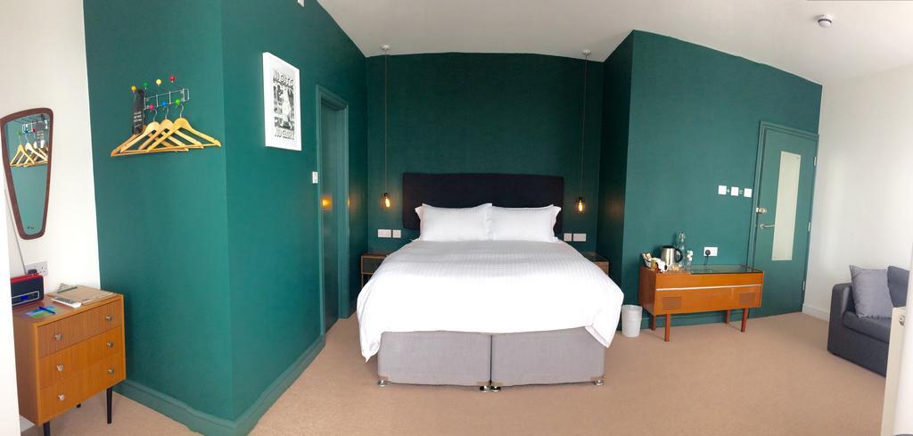 The Blue Door Bed & Breakfast Newquay  Ngoại thất bức ảnh