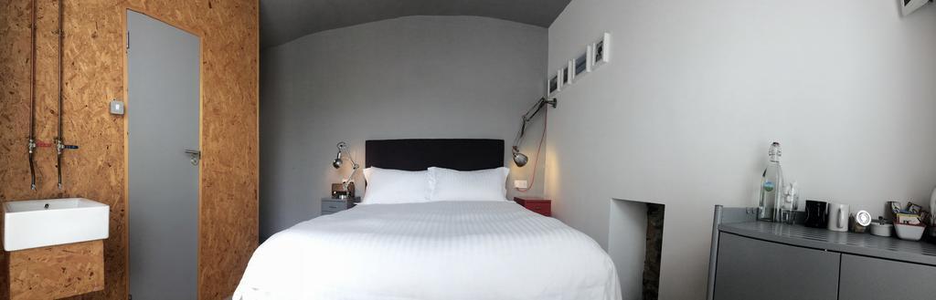 The Blue Door Bed & Breakfast Newquay  Ngoại thất bức ảnh